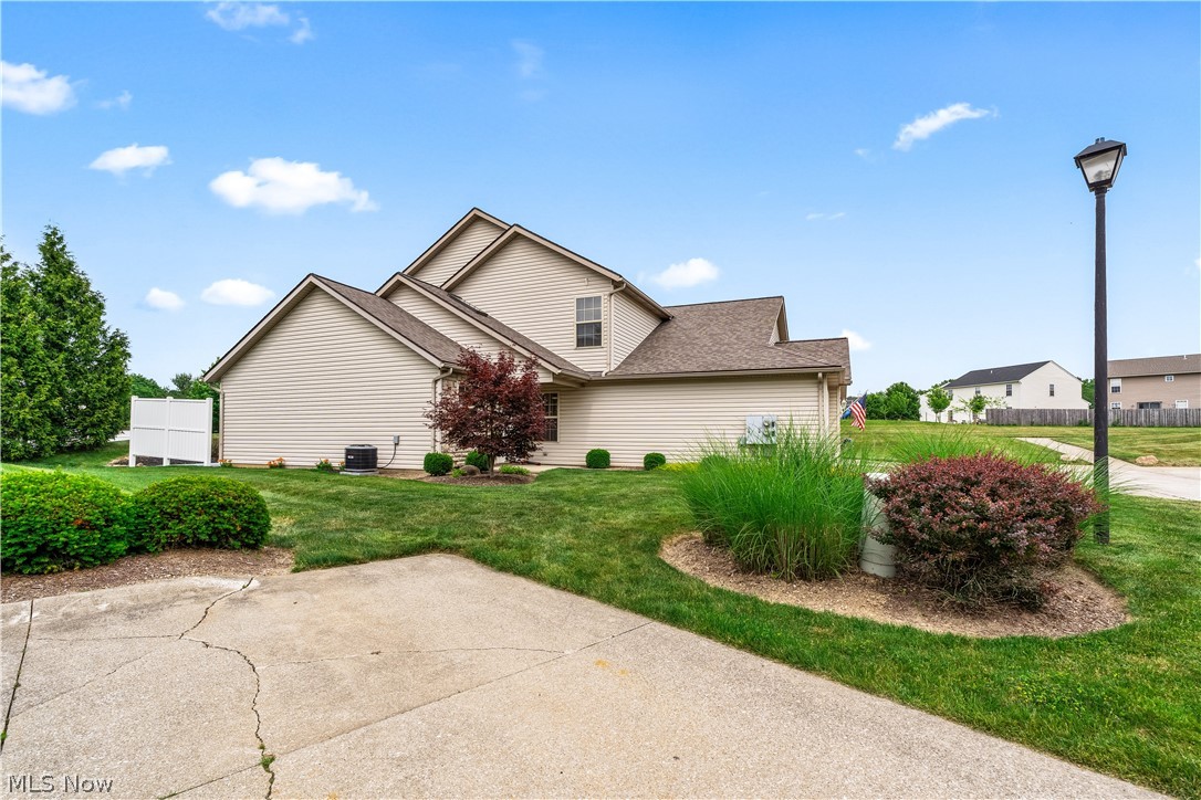 Creekside/Pleasant Lakes Condo - Residential