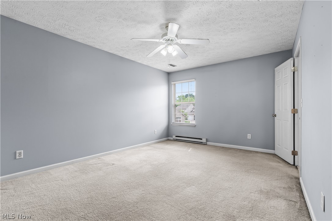 Creekside/Pleasant Lakes Condo - Residential