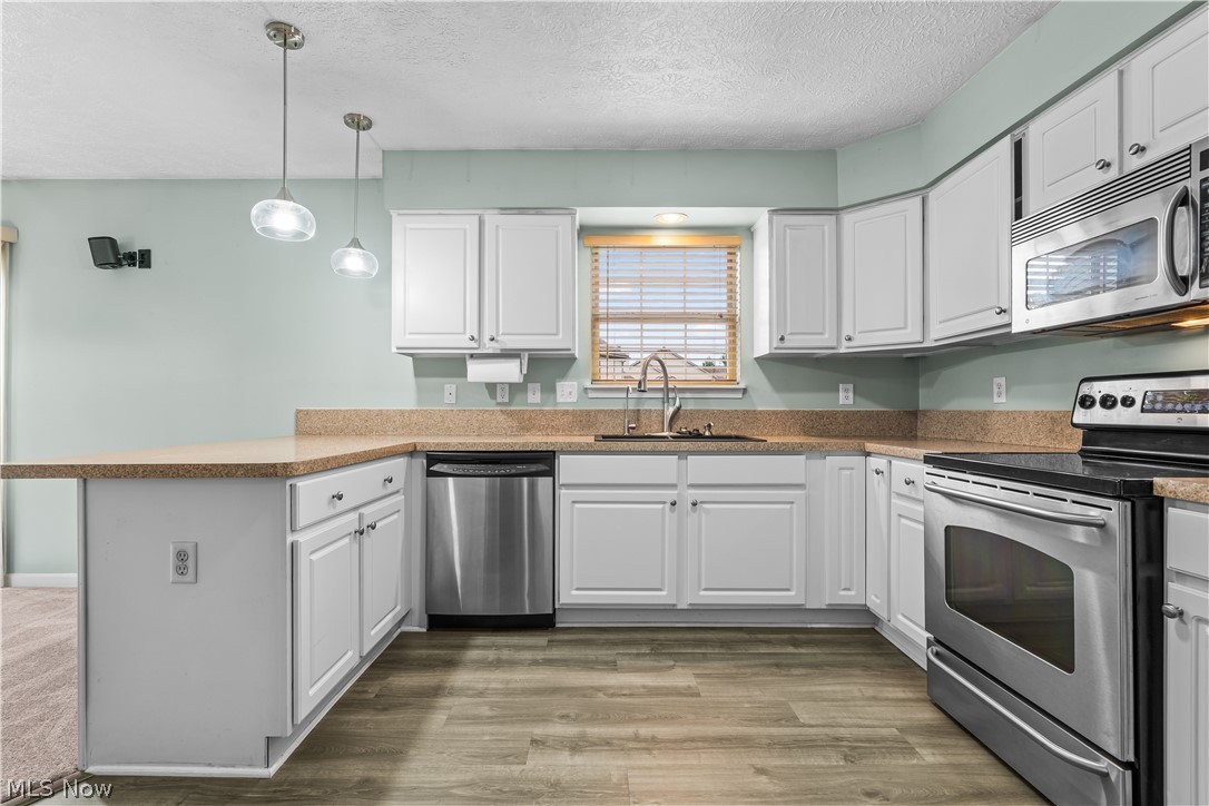 Creekside/Pleasant Lakes Condo - Residential