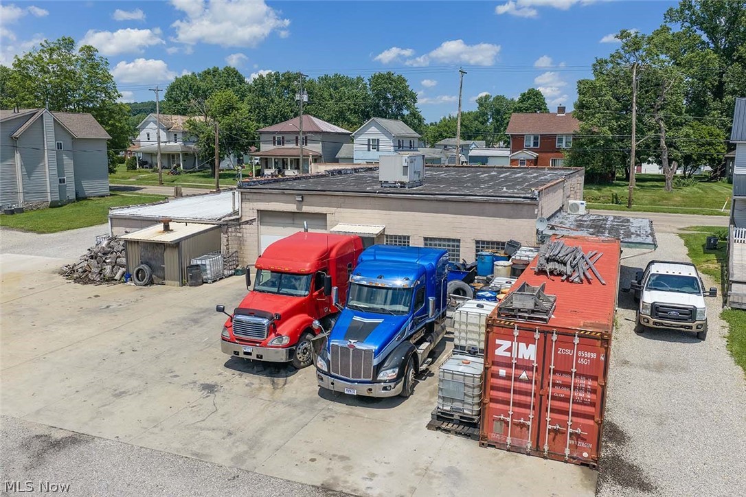 City/Uhrichsville - Commercial Sale