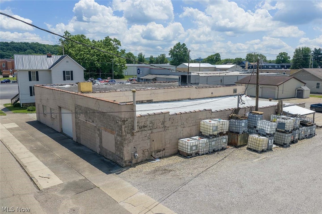 City/Uhrichsville - Commercial Sale