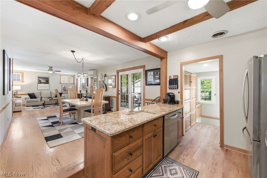 Vineyard Beach - Residential