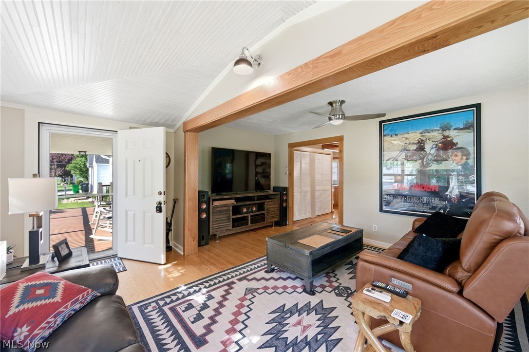 Vineyard Beach - Residential