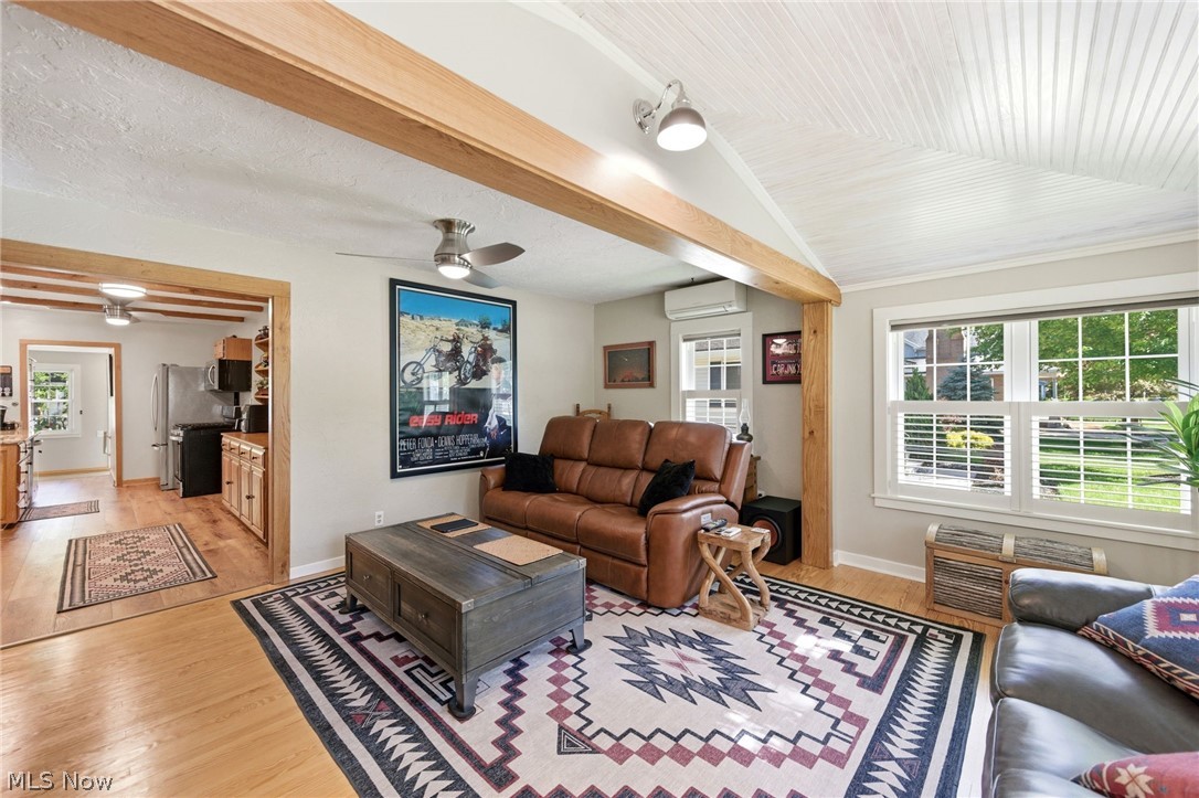 Vineyard Beach - Residential