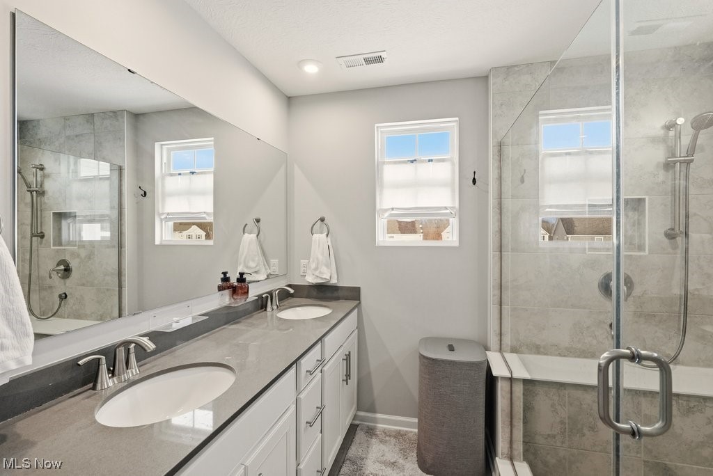 Renaissance Pk/Geauga Lake West- - Residential
