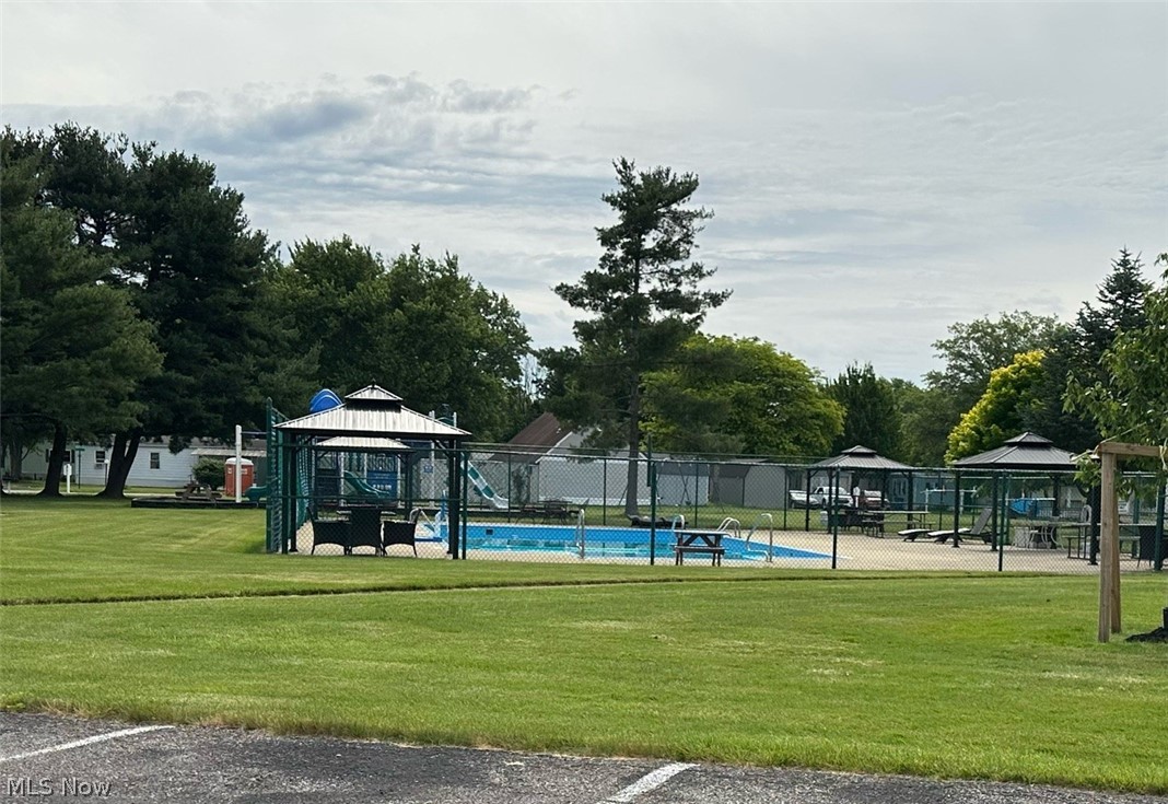 West Ridge Green Mobile Home Park - Residential