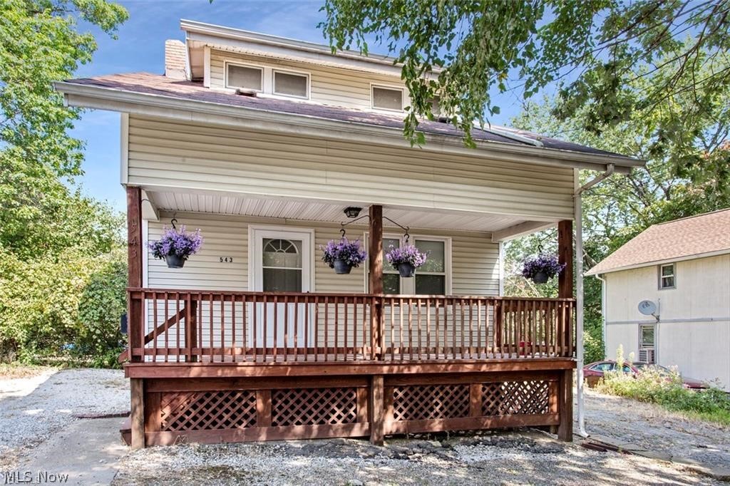 UNIVERSITY OF AKRON RENTAL HOME!
This is the perfect home if you are wanting to live close to the University of Akron and need fast access to the highway or are looking for a rental this is your home.  Nice front porch to enjoy with a cup of coffee or study for exams. Each bedroom could easily be rented out for $550-$585 a month. Nice kitchen with countertops and cabinets, this home features three bedrooms and potential for a fourth bedroom on the third floor, which with a coat of paint it would be a great fourth bedroom. Located on a private street away from the busy roads so you won't hear all the road noise. Common area parking at top and bottom of street.