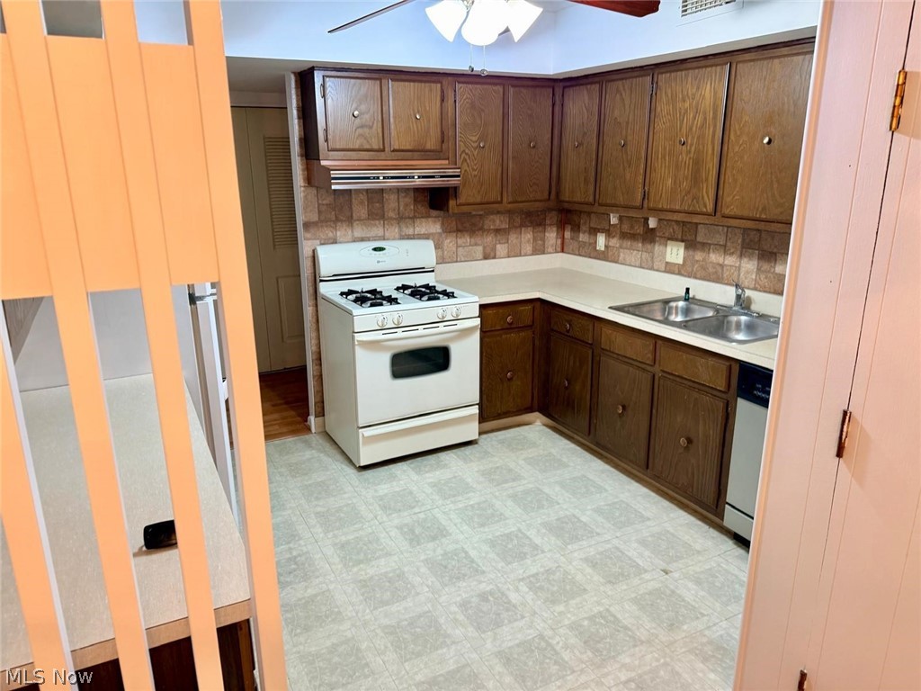 Oak Knolls Condo - Residential