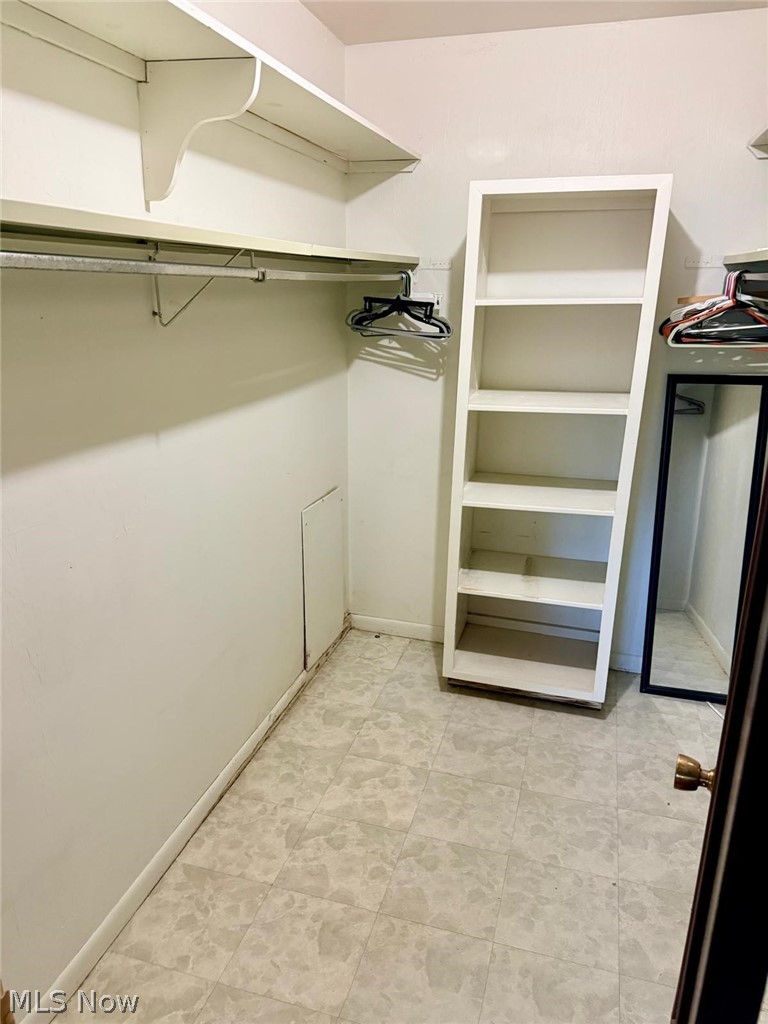 Oak Knolls Condo - Residential