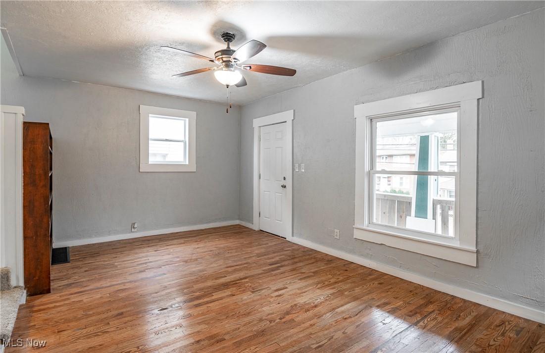 Ledge - Residential