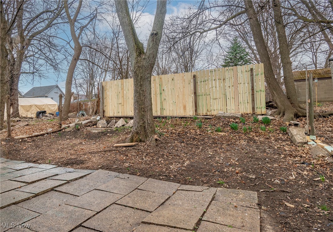 Ledge - Residential