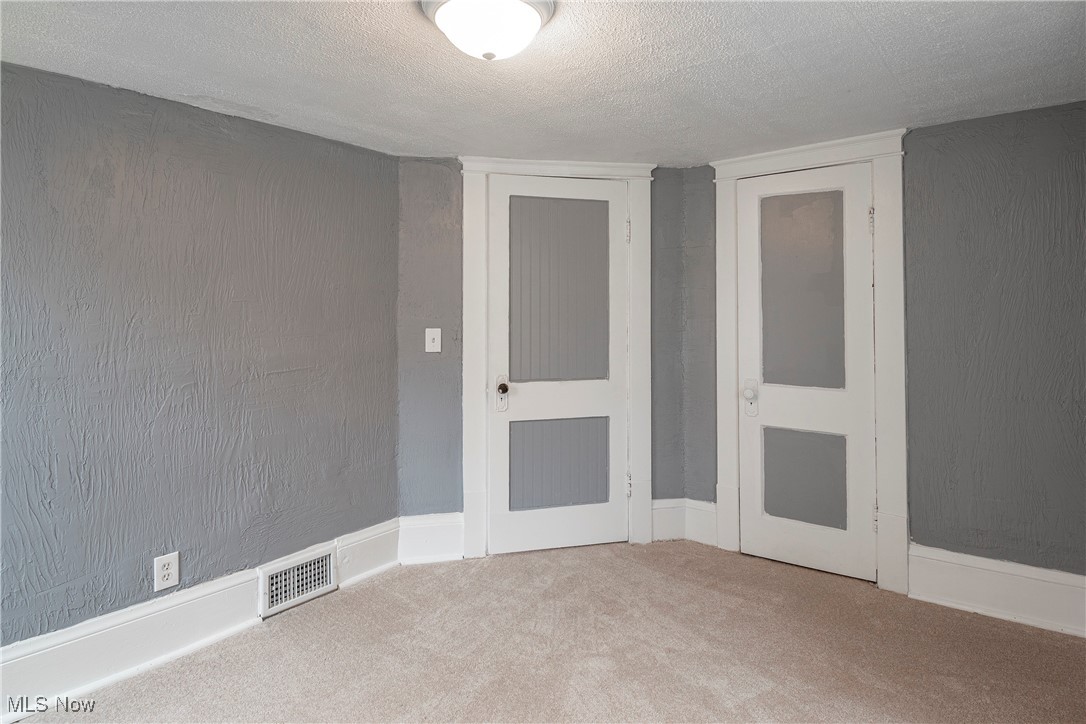 Ledge - Residential