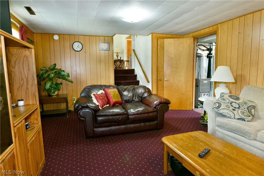 Crestwood - Residential
