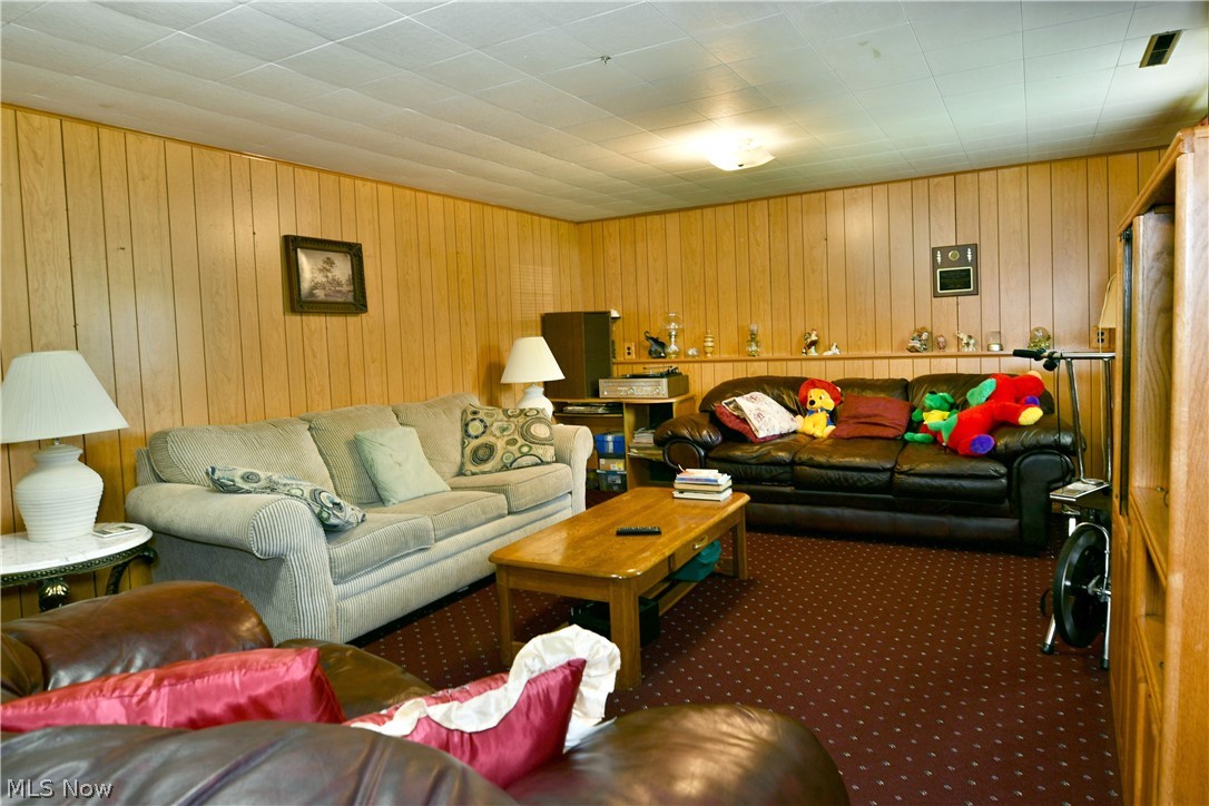 Crestwood - Residential