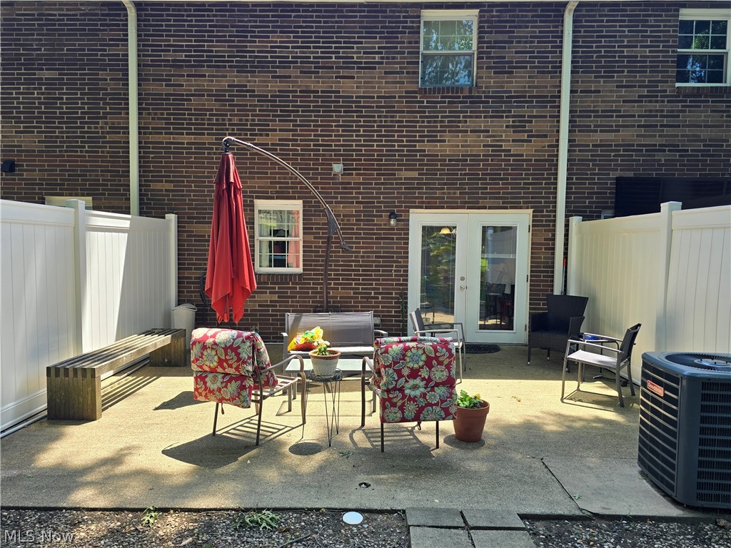 Willow Terrace Condo - Residential
