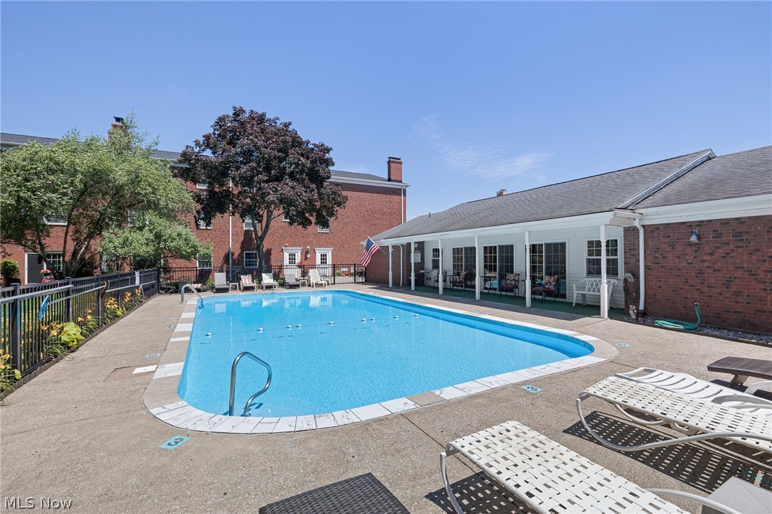Heritage House Condo - Residential