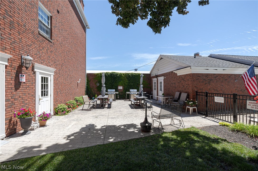 Heritage House Condo - Residential