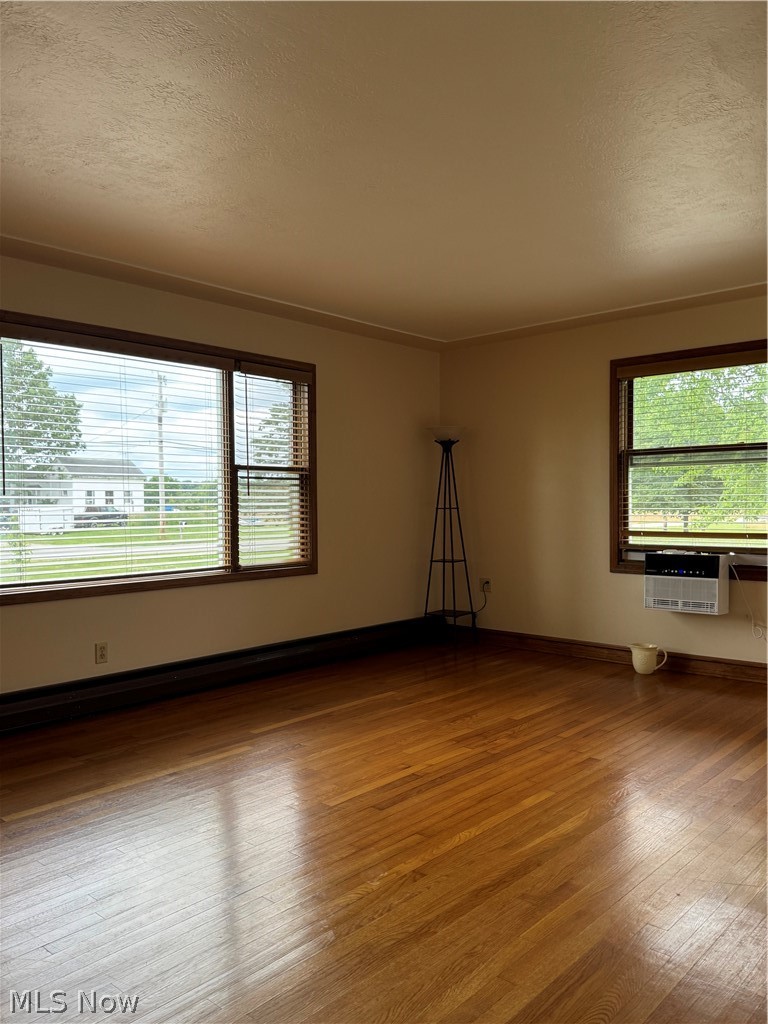 Lagrange - Residential