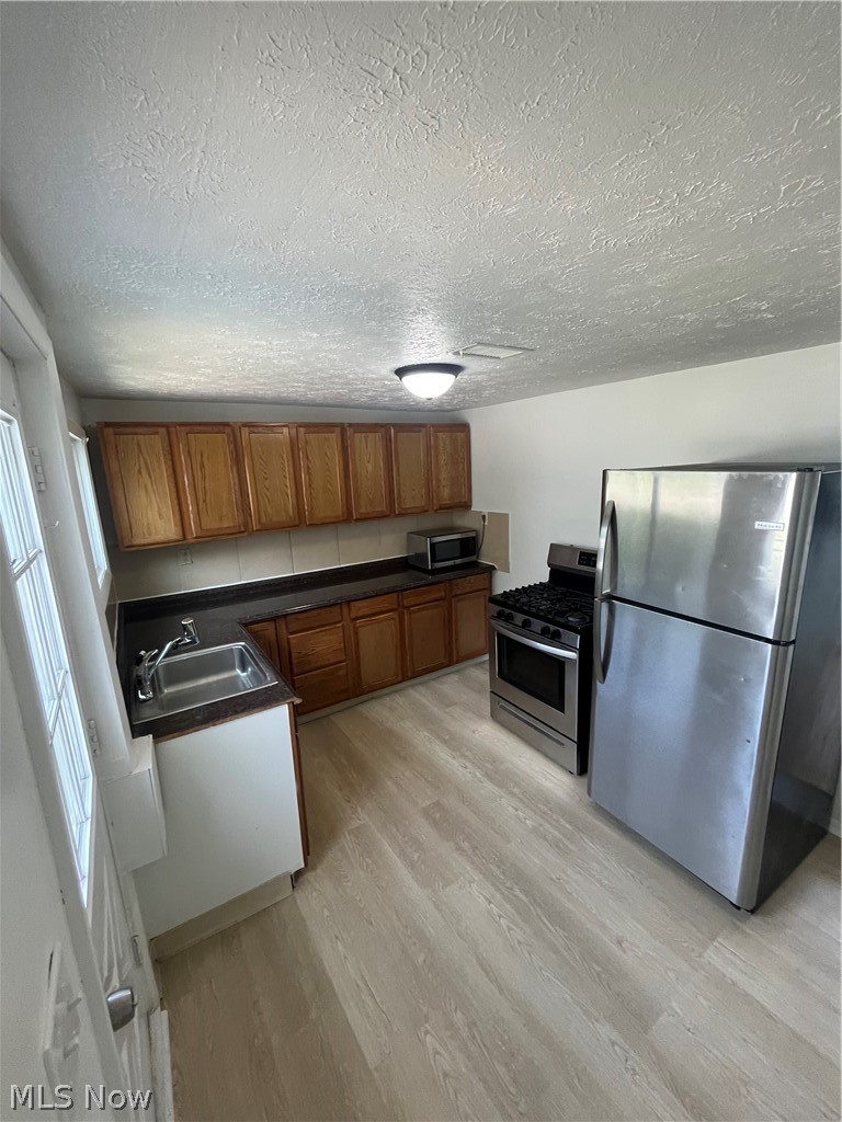 Twin Heights - Residential