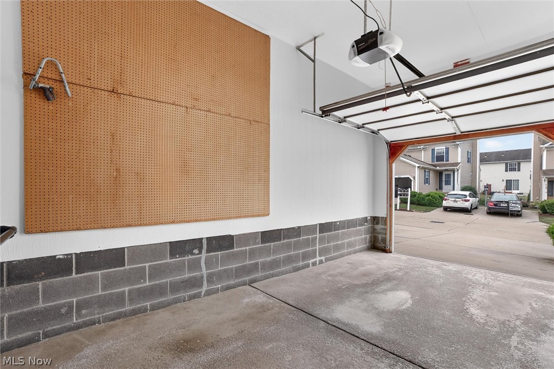 Vantage Point Town Homes Ph 9 - Residential
