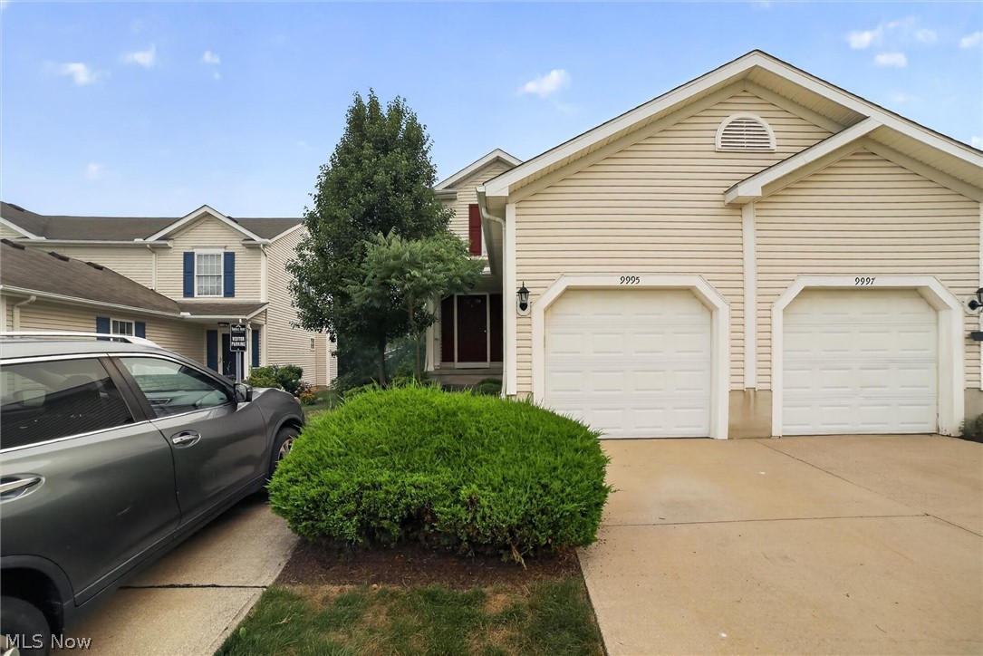Vantage Point Town Homes Ph 9 - Residential