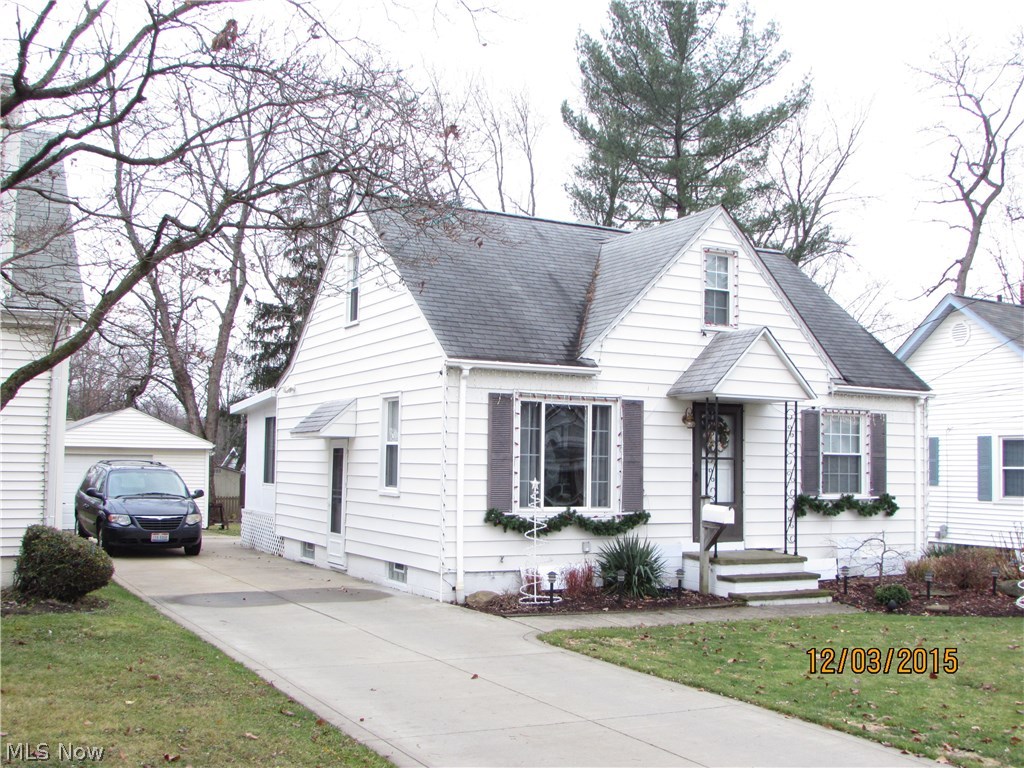 Nothing to do but move in. Easy Financing with No Violations. 3 Bedroom Cape Cod style. (2 Bedrooms located on the 1st Floor and Master Bedroom on the 2nd). You'll love the First Floor Family Room (2004) w/Gas Fireplace and a Large Finished Rec Room too. Concrete Patio, Open and Airy Family Room that Opens into the Kitchen and Overlooks the Back yard. Painted in Beautiful Warm Pastels, Both Carpeting and Hardwood Floors. Remodeled Kitchen and Bathroom 2015. Kitchen w/White Kitchen Cabinets, Bathroom updated with new fixtures and re-glazed Bath Tub looks like new, Newer 90+ High Efficiency Amana Gas Furnace Plus Central Air Conditioning approx. 2003.  New Vinyl Windows & Glass Block Windows for Security 2006, The Basement is Waterproofed with Transferrable Warranty to the New Buyers. New Electrical Breaker Box. House Roof approx. 2010/12. New Garage Roof 2010 & New Garage Door 2008 2012,  Concrete Driveway approx. 2007/08. New Garage Floor 2007/08, 1 Year Home Warranty. Located Off Dunh