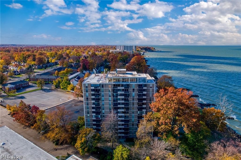 Bonneville Towers - Residential