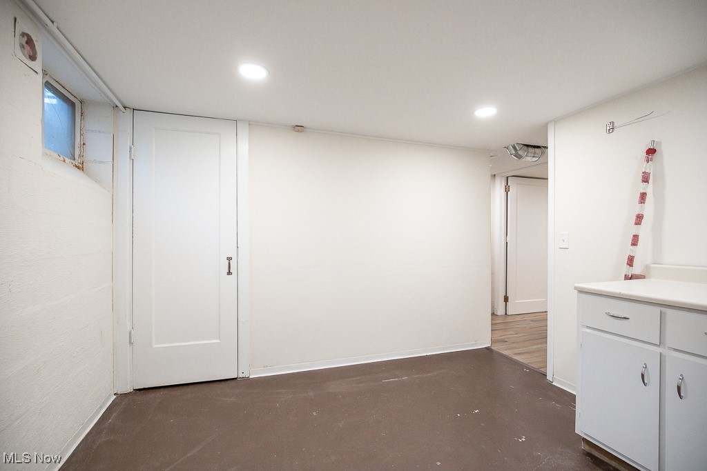 Ely Tr - Residential