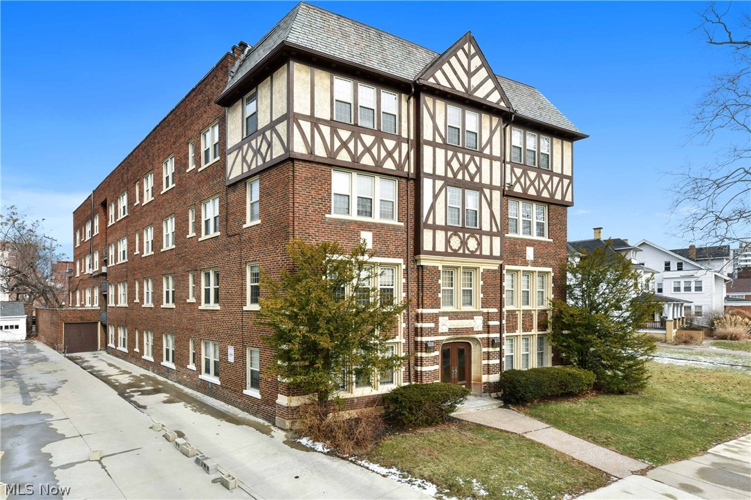 Beach - Residential Lease