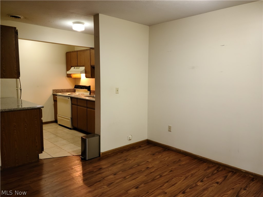 Wiley Buchtel Place - Residential Lease