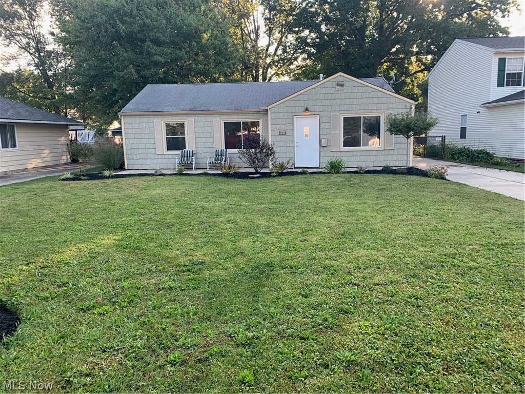 Completely remodeled, updated kitchen with new cabinets, granite countertops, and ceramic tile flooring, updated bath, new flooring throughout, all new updated electrical, newer roof, new plumbing, new interior doors, new trim, new carpet, and a nice size storage shed.  Fenced yard, central air, and plenty of closet space. A must see.....