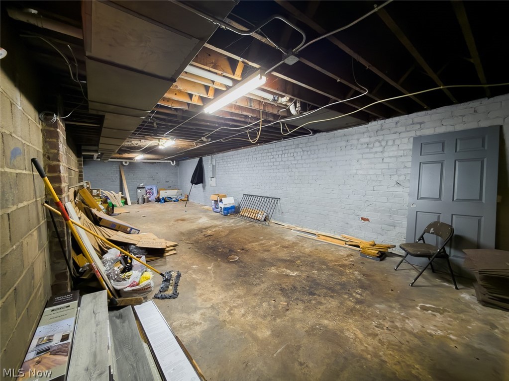 Canton - Commercial Sale