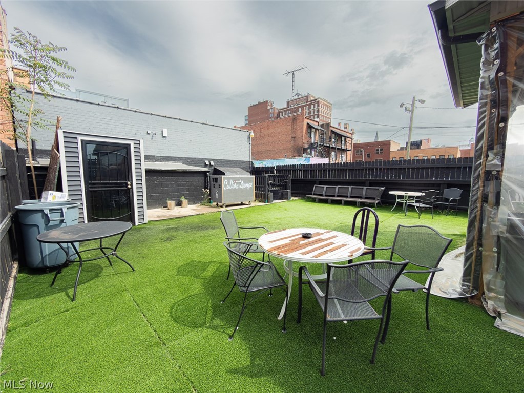 Canton - Commercial Sale