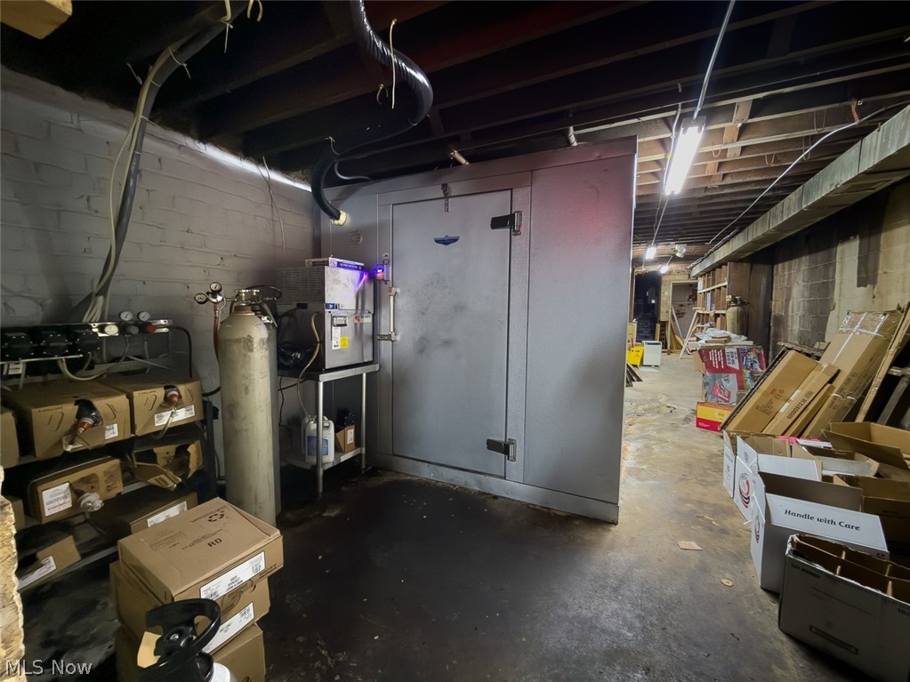 Canton - Commercial Sale