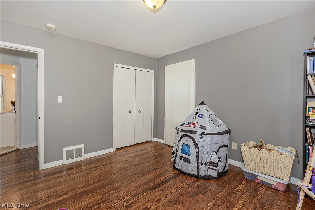 Mayfair Acres Sub - Residential