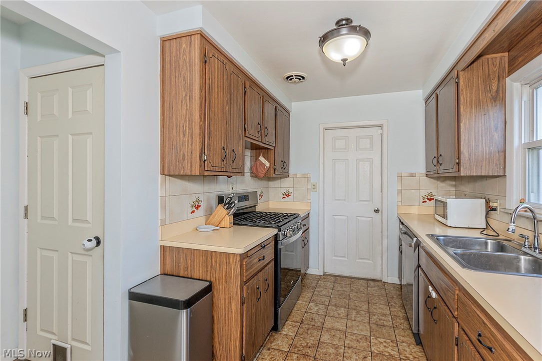 Mayfair Acres Sub - Residential