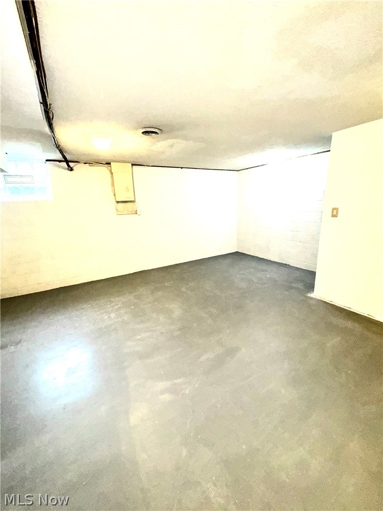 Cross Creek Condo - Residential
