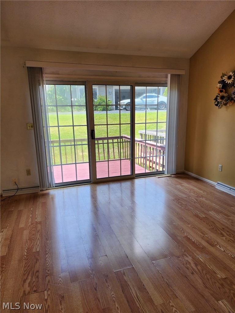 Cross Creek Condo - Residential