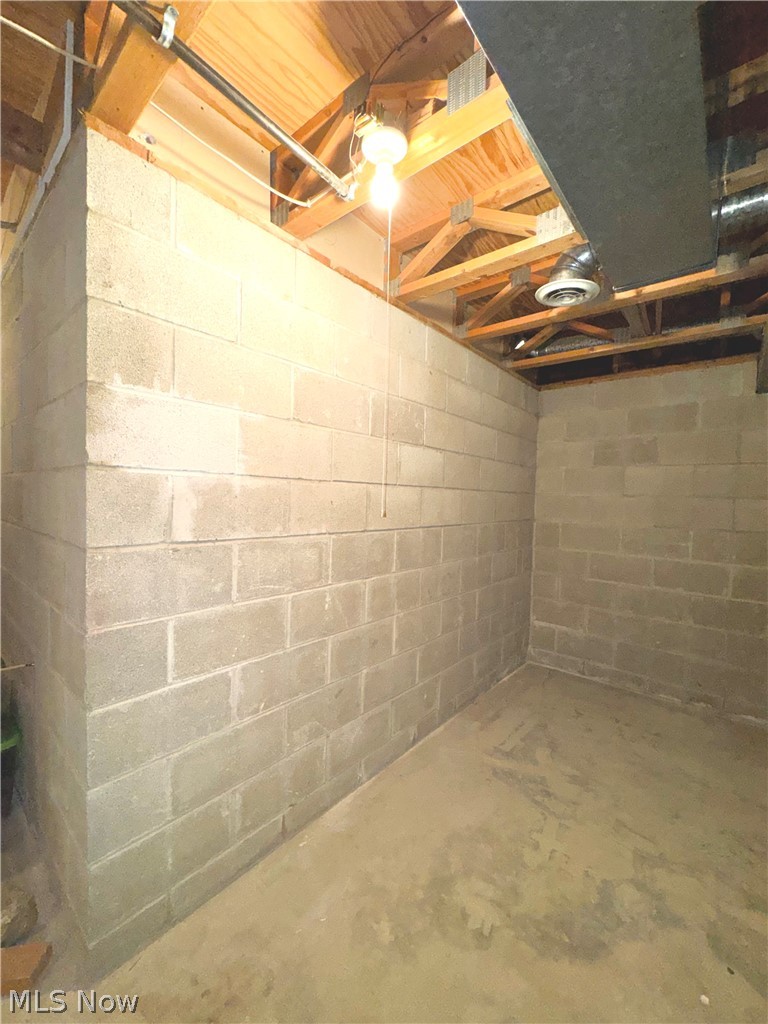 Cross Creek Condo - Residential