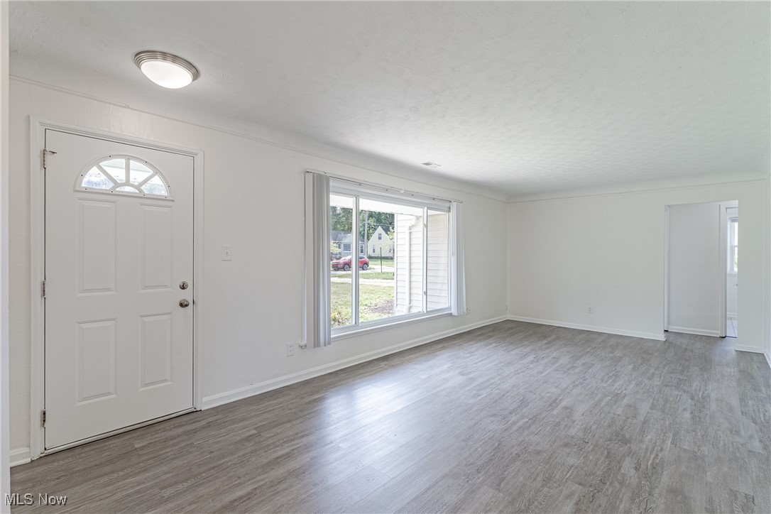 Fournier Bungalow - Residential