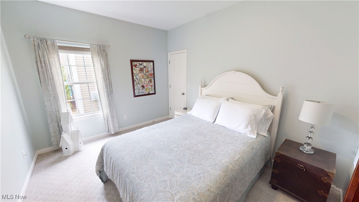 Overlook Condo/Pleasant Lakes - Residential