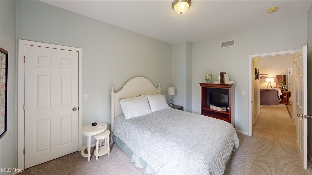 Overlook Condo/Pleasant Lakes - Residential