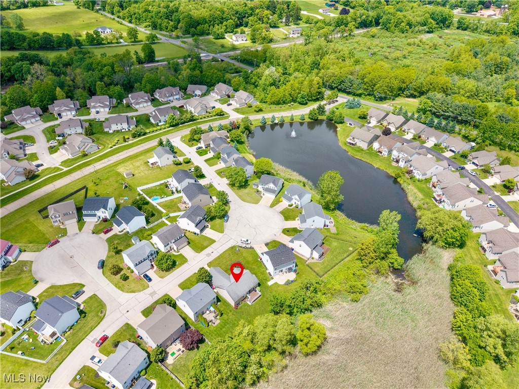 Overlook Condo/Pleasant Lakes - Residential