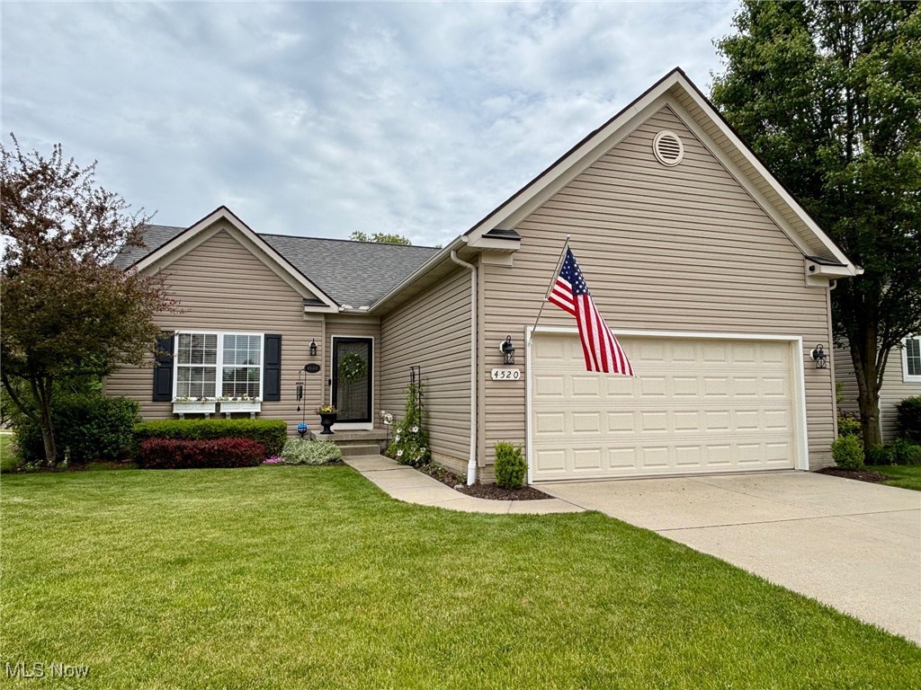 Overlook Condo/Pleasant Lakes - Residential