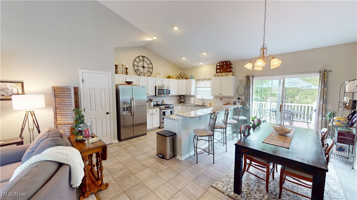 Overlook Condo/Pleasant Lakes - Residential