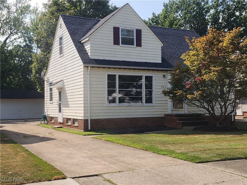Starter home in the City of Euclid. A charming 4 bedroom 1.5 bathroom Colonial with a detached 2 car garage. This home features a sunroom, and a partially finished basement. This home is situated minutes from I 90. 
This home is priced to sell and being delivered as-is no contingencies. Sellers are motivated. Add your finishing touches and make it your own. Lets make a deal!
