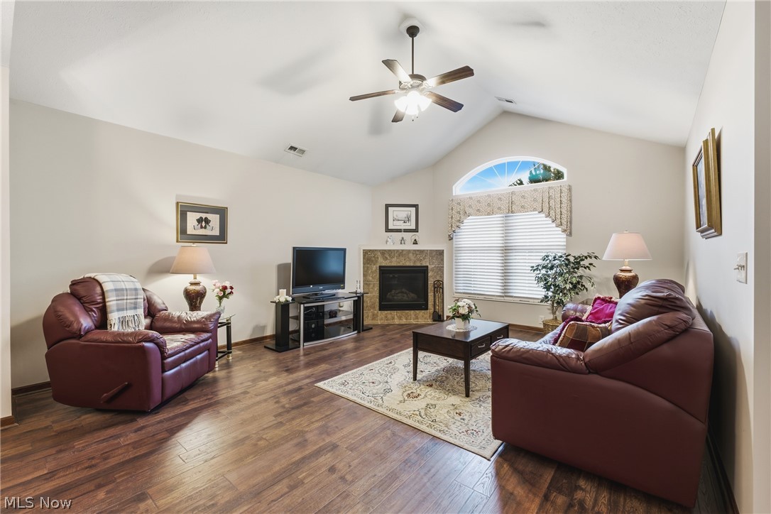 Heritage Blackberry Condo Ph 5 - Residential