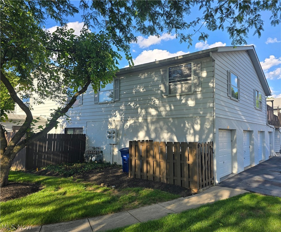 Kimberly Villas Condo - Residential