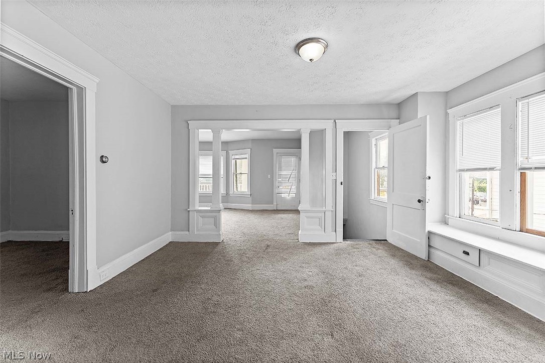 Myers & Schneiders - Residential Lease
