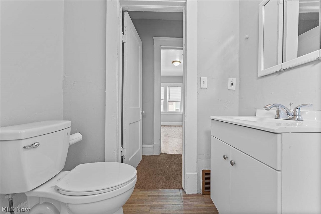 Myers & Schneiders - Residential Lease